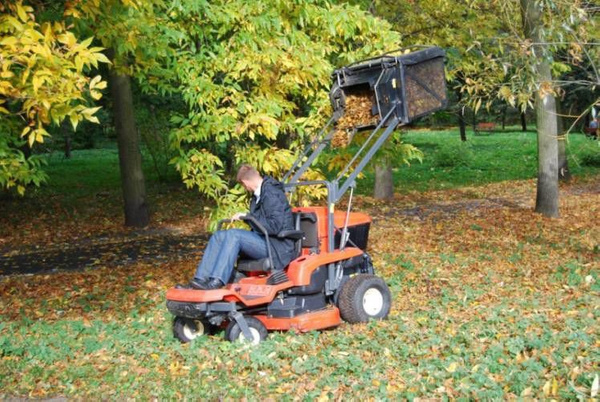 Traktorek Ogodowy Kubota GZD 15-II HD